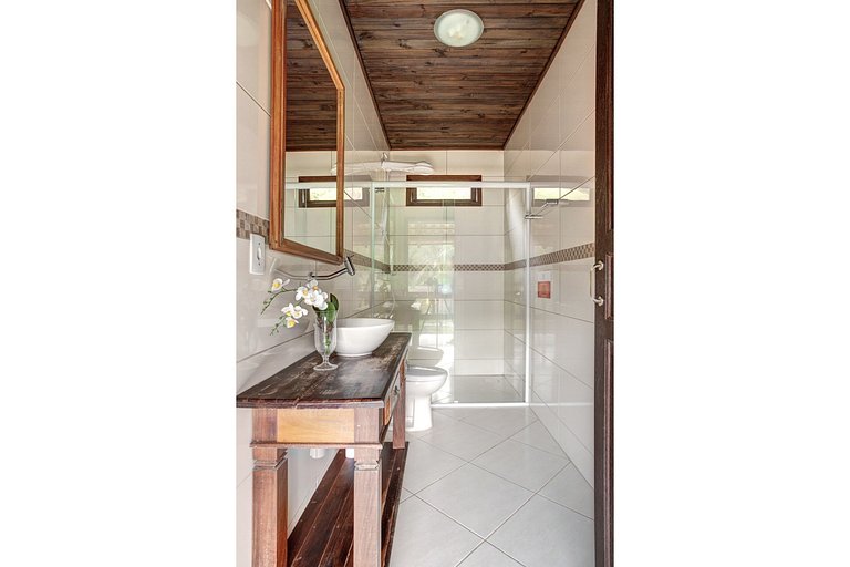 Four Seasons Farm | Peace & Nature Retreat