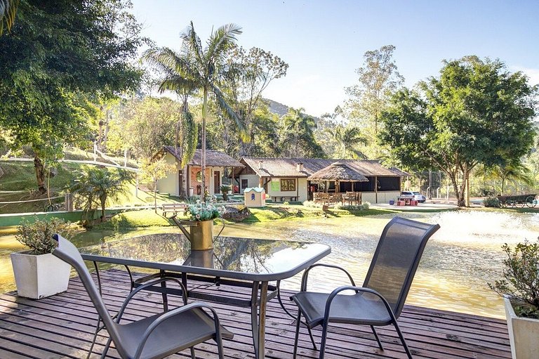 Four Seasons Farm | Peace & Nature Retreat