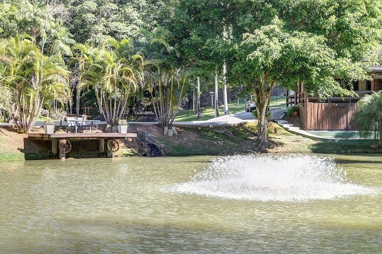 Four Seasons Farm | Peace & Nature Retreat