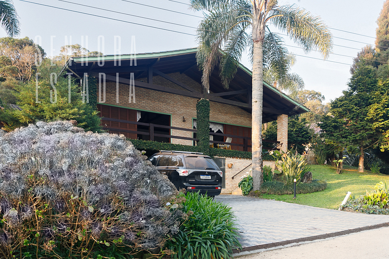 Casa Merlot with Fireplace, Court and Lake View