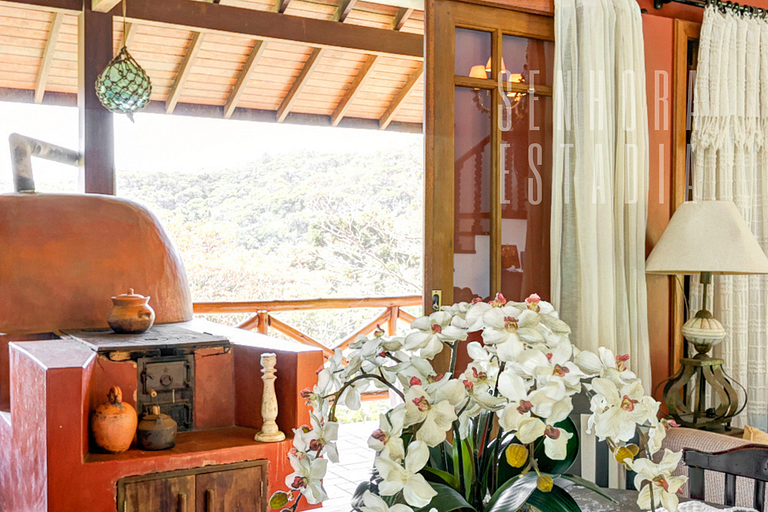 Mansión de la Emperatriz: Termas y Naturaleza