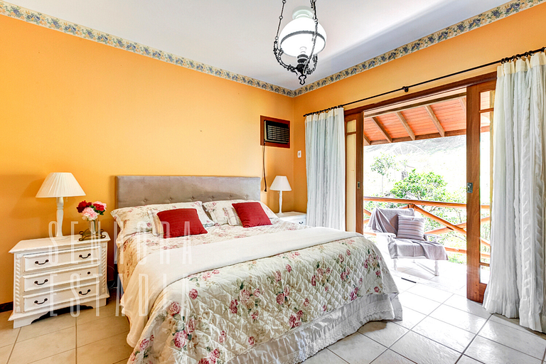 Mansión de la Emperatriz: Termas y Naturaleza