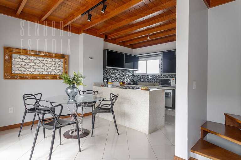 Sunrise Penthouse - facing Lagoa da Conceição