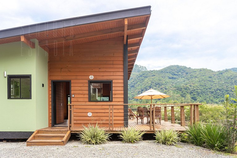 Lakeside Cabin - Villas Mornas: Nature, Jacuzzi