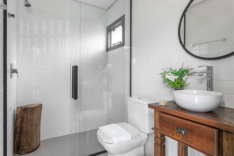 Cabane du Lac - Villas Mornas: Nature, Jacuzzi