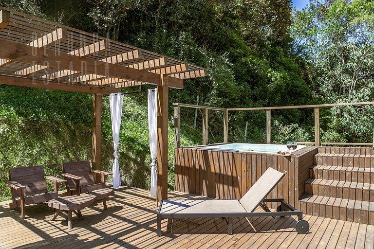 Lakeside Cabin - Villas Mornas: Nature, Jacuzzi