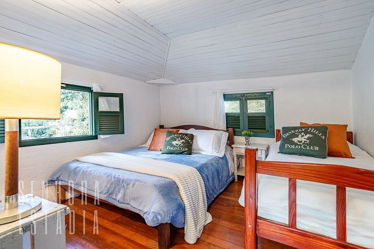 Alpen Ville Farmhouse with Unforgettable Pool