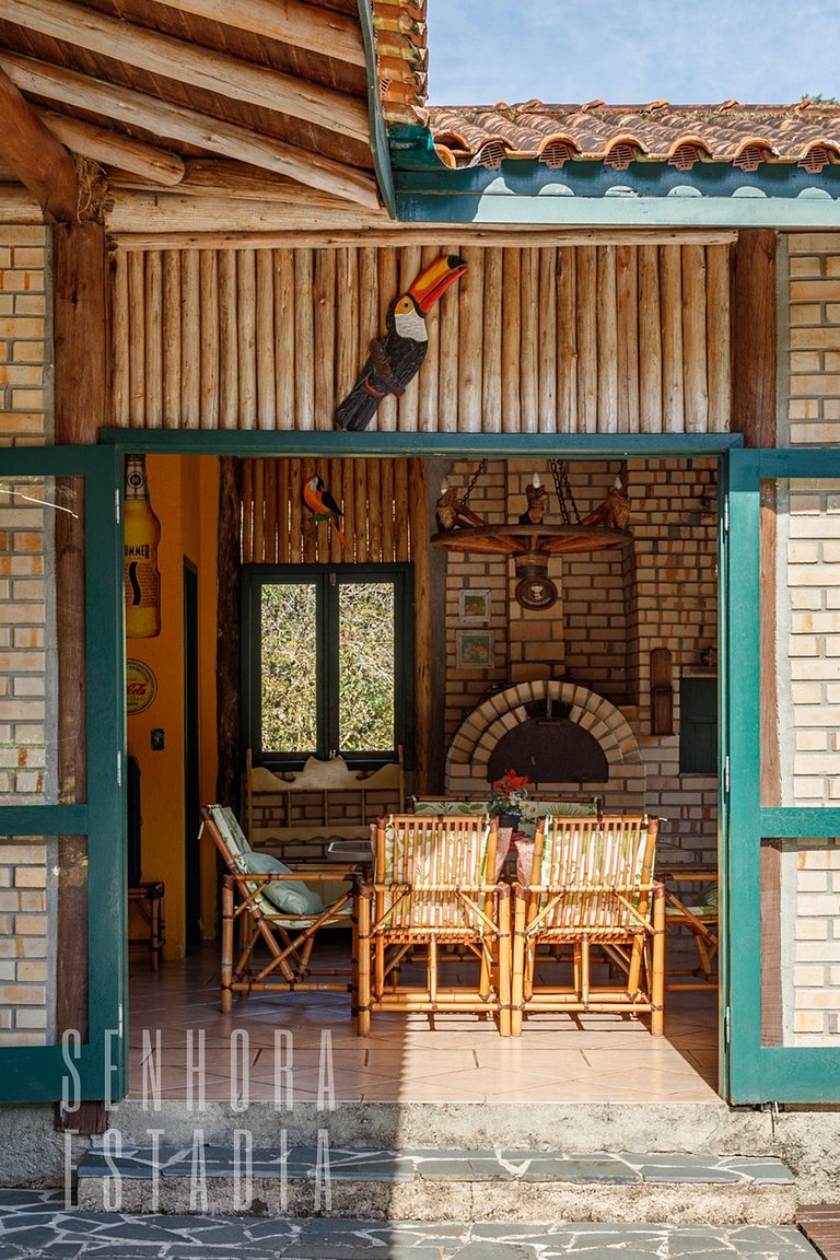 Alpen Ville Farmhouse with Unforgettable Pool