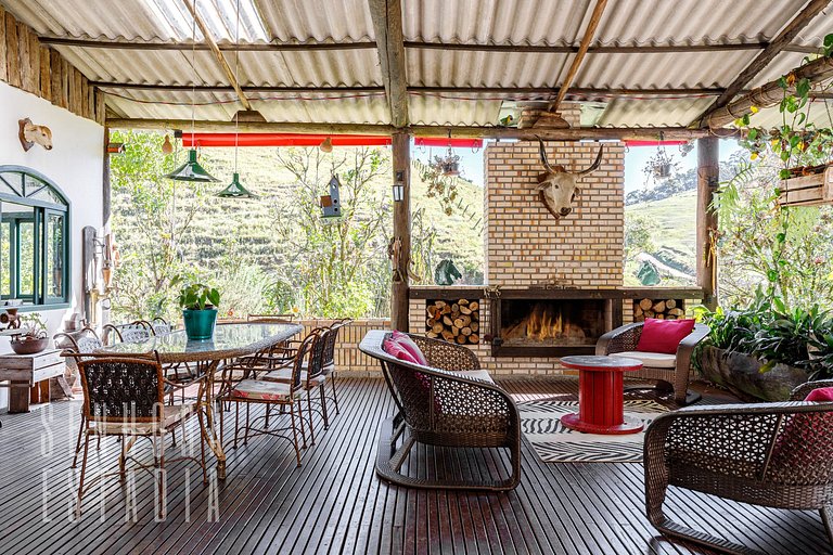 Alpen Ville Farmhouse with Unforgettable Pool