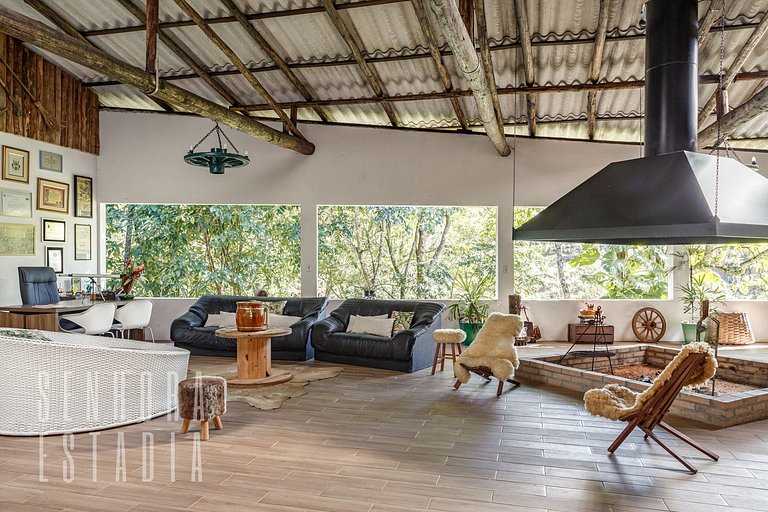 Alpen Ville Ferme avec Piscine Inoubliable