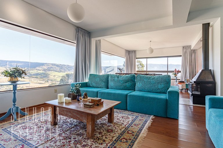 Sky View Mansion Panoramic Luxury in the Mountains