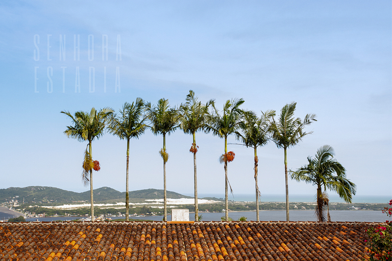 Mansão com vista panoramica Lagoa da Conceição.
