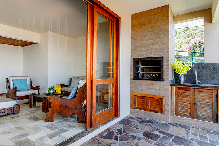 Magnifique Mansion avec Jacuzzi et Vue sur Lagon