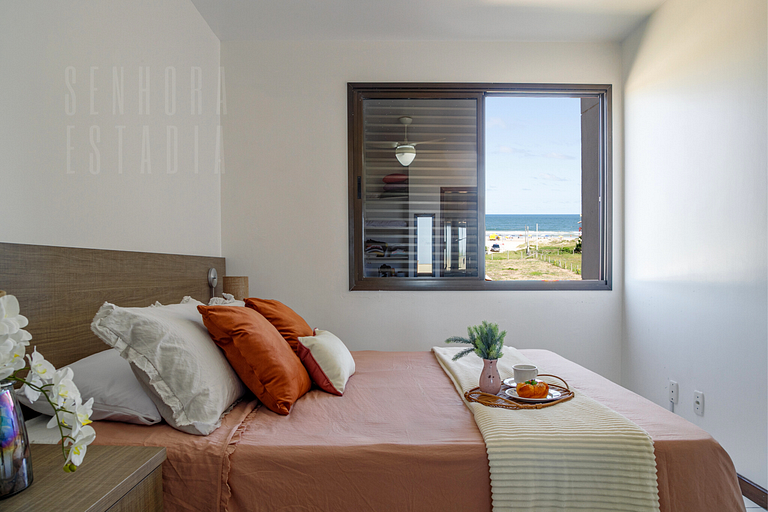 Vista Maravilhosa: Apartamento à Beira-Mar