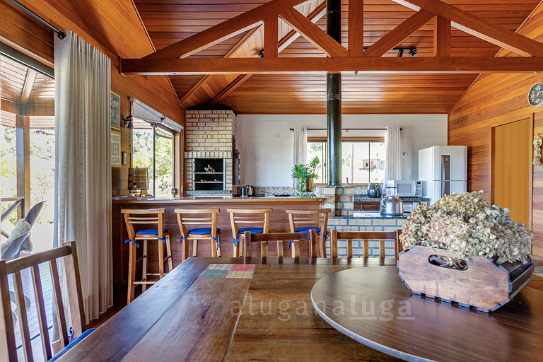 Villa of the Plane Trees in Rancho Queimado