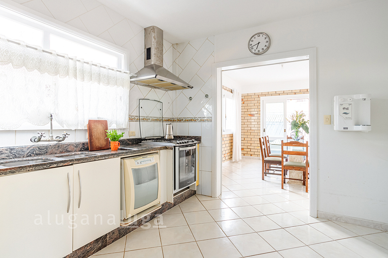 Dream House - 500m from the beach with pool