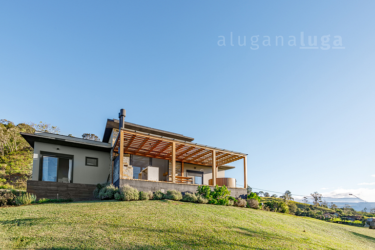 Ecovillage - Casa com jacuzzi em Rancho Queimado