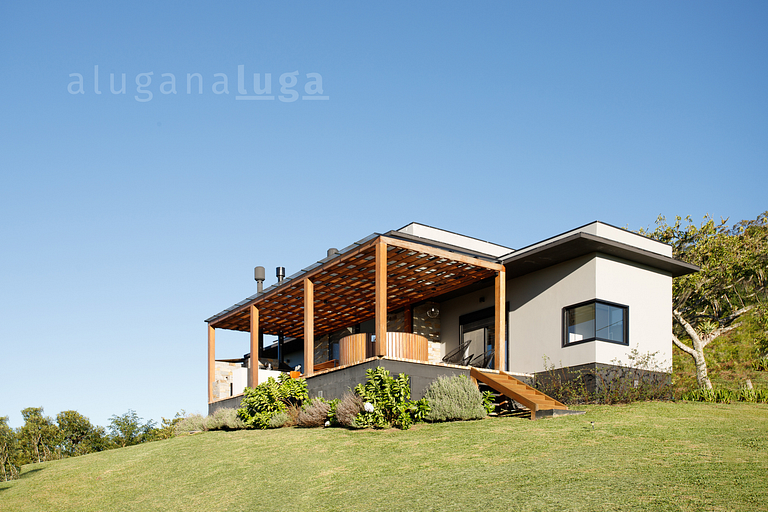 Ecovillage - Casa com jacuzzi em Rancho Queimado