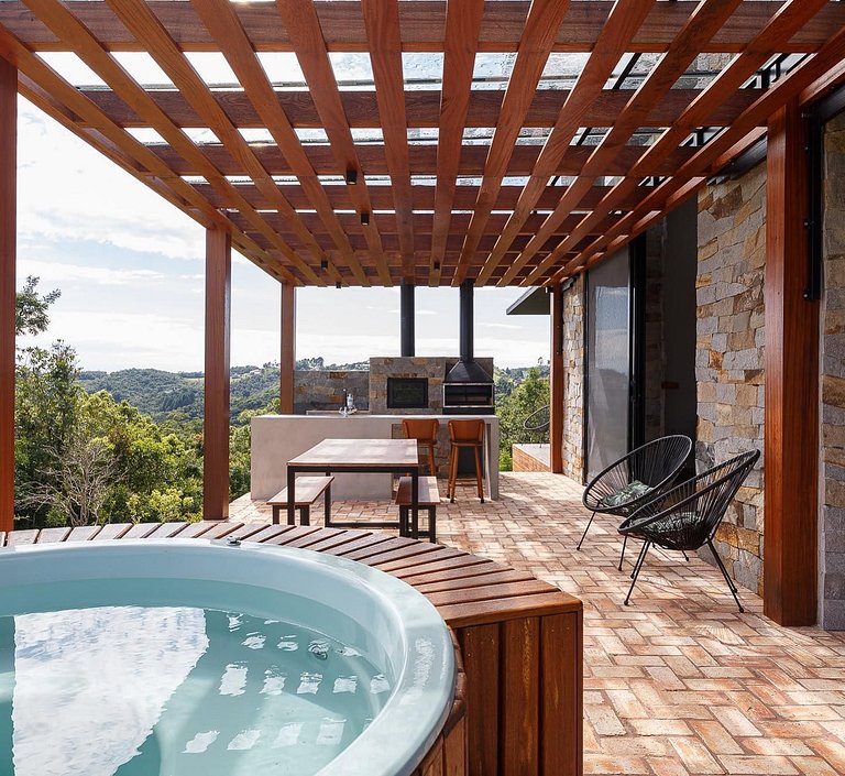 Ecovillage - Casa com jacuzzi em Rancho Queimado