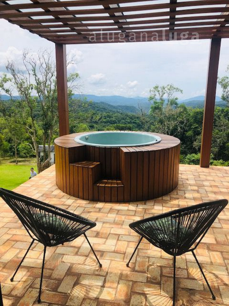 Ecovillage - Casa com jacuzzi em Rancho Queimado