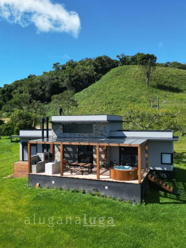 Ecovillage - Casa com jacuzzi em Rancho Queimado