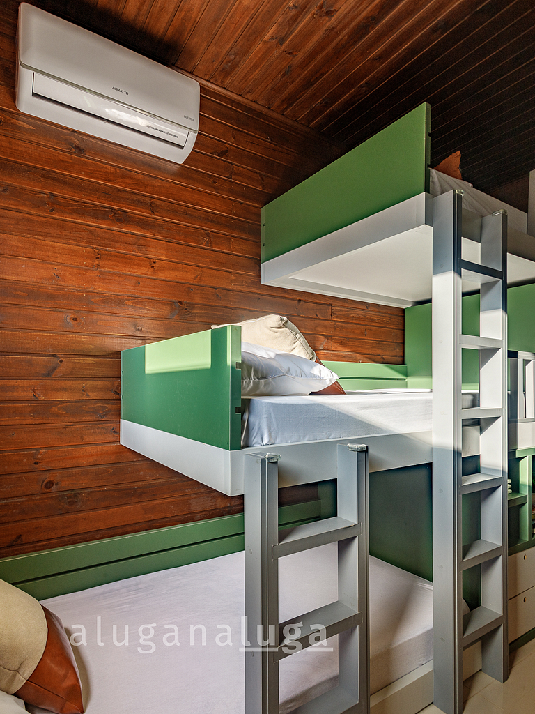 Ogram House - Casa com jacuzzi á 2min da praia
