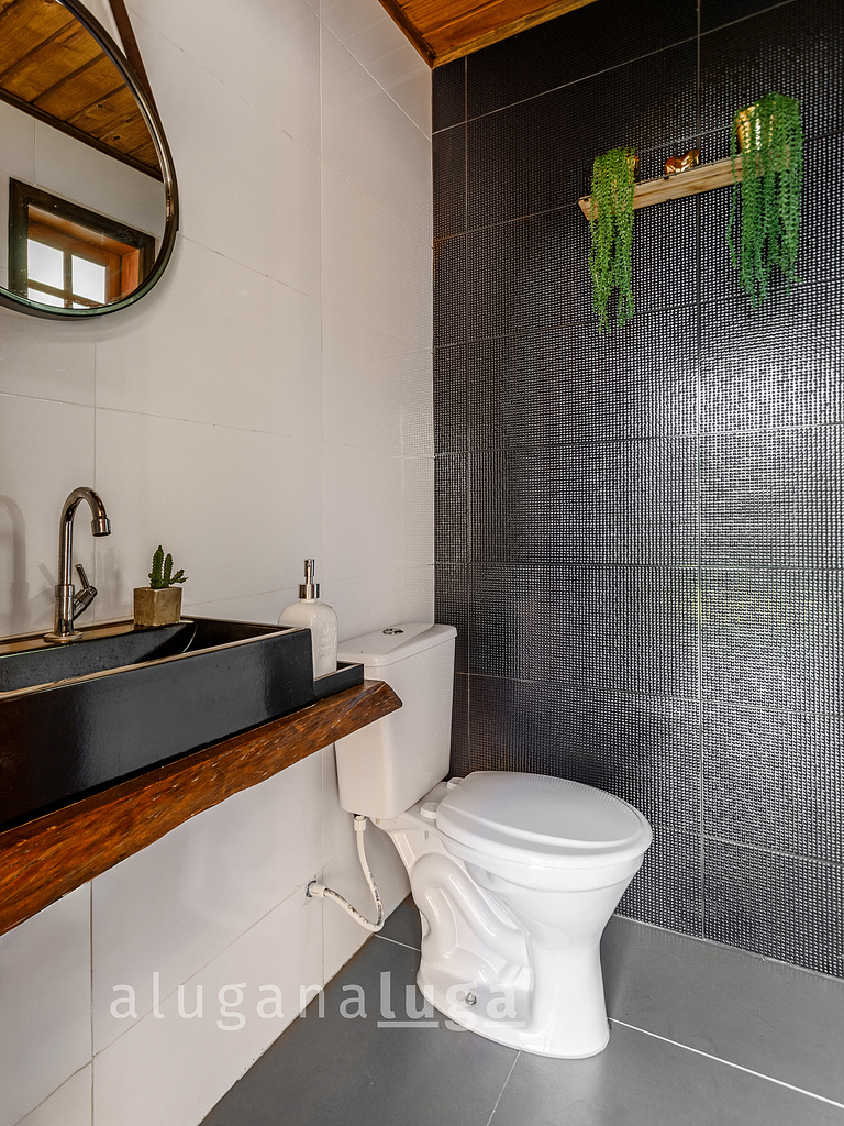 Ogram House - Casa com jacuzzi á 2min da praia