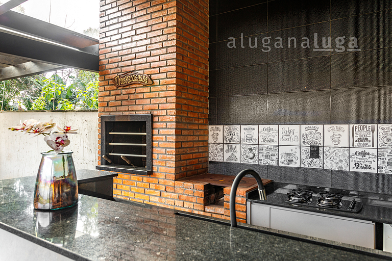 Ogram Houses espaço completo com jacuzzi + Praia