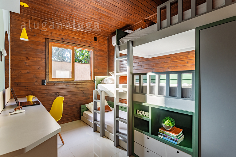 Ogram Houses espaço completo com jacuzzi + Praia