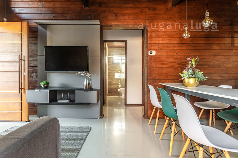 Ogram Houses espaço completo com jacuzzi + Praia