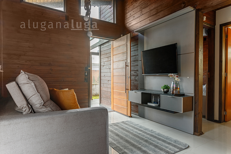 Ogram Houses espaço completo com jacuzzi + Praia