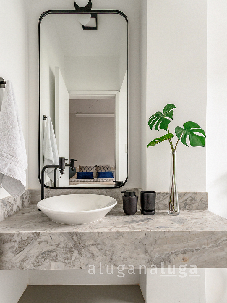 Dibinn: Luxury, Modern, Best Location