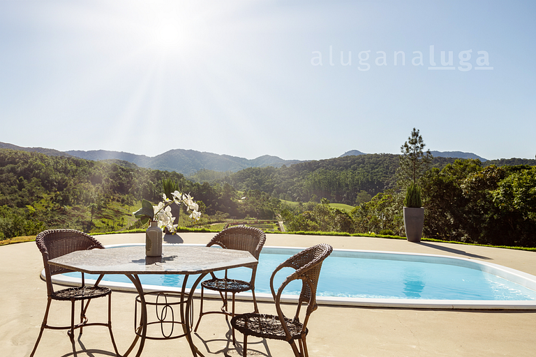 Colina Verde - Sítio com natureza Lago e Piscina