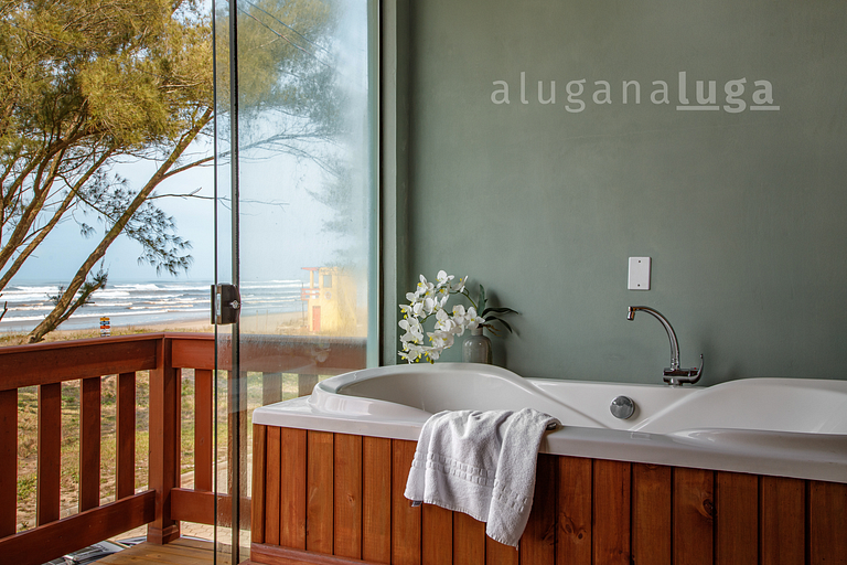 Sea ​​Beach - Loft com banheira em frente a praia