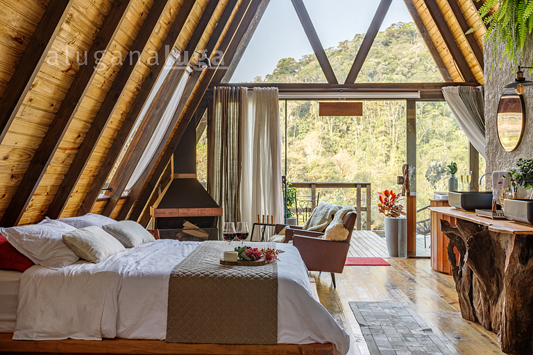 Alcantara Chalet - With Jacuzzi and View