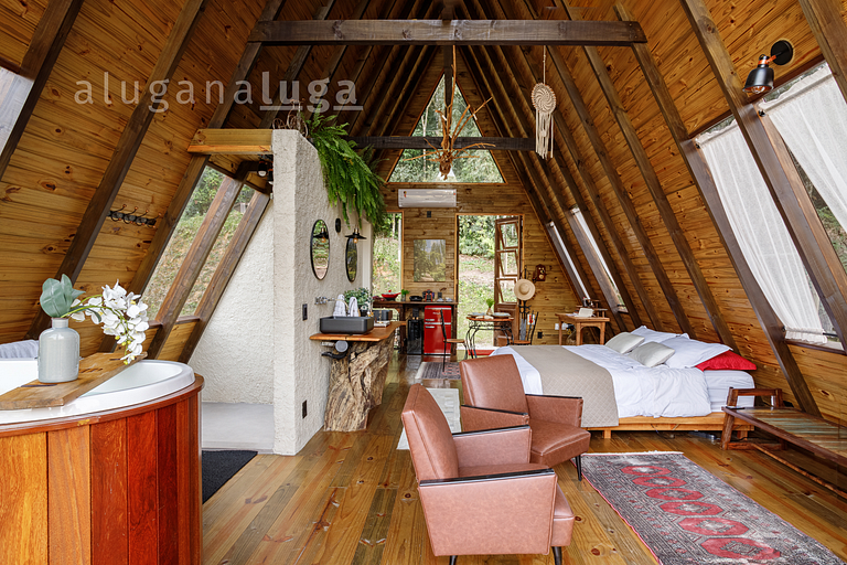 Alcantara Chalet - With Jacuzzi and View