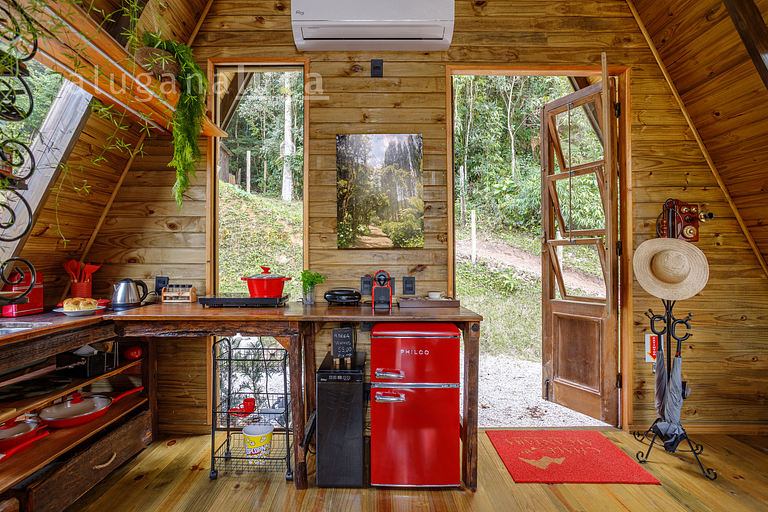 Alcantara Chalet - With Jacuzzi and View