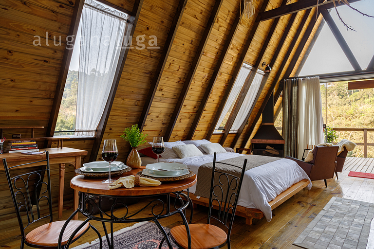 Alcantara Chalet - With Jacuzzi and View