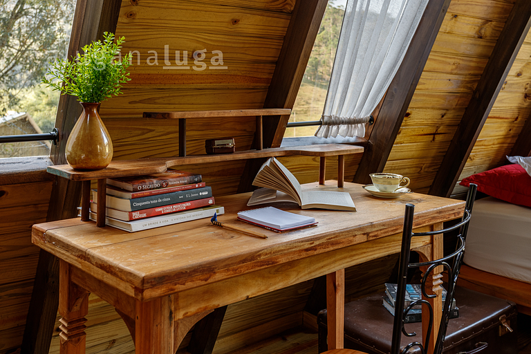 Alcantara Chalet - With Jacuzzi and View