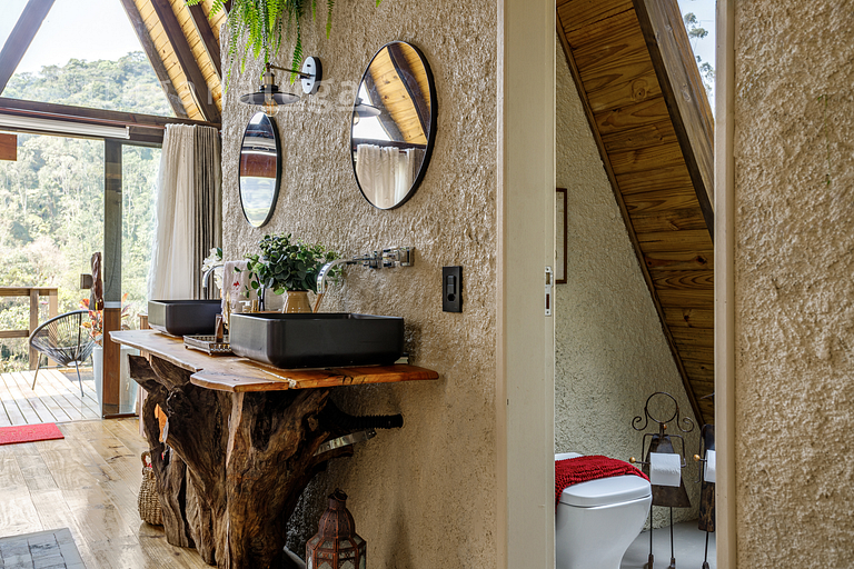 Alcantara Chalet - With Jacuzzi and View