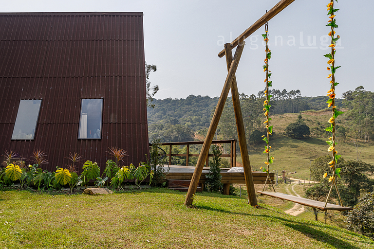 Alcantara Chalet - With Jacuzzi and View