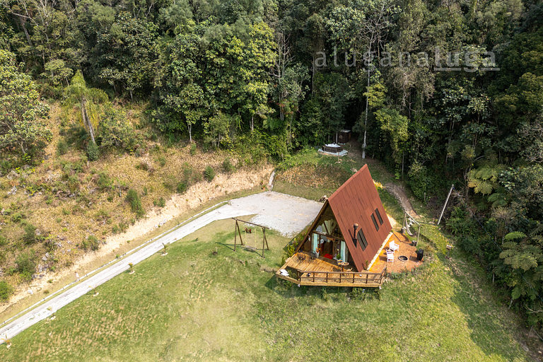 Alcantara Chalet - With Jacuzzi and View