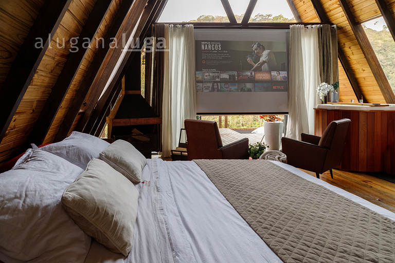 Alcantara Chalet - With Jacuzzi and View