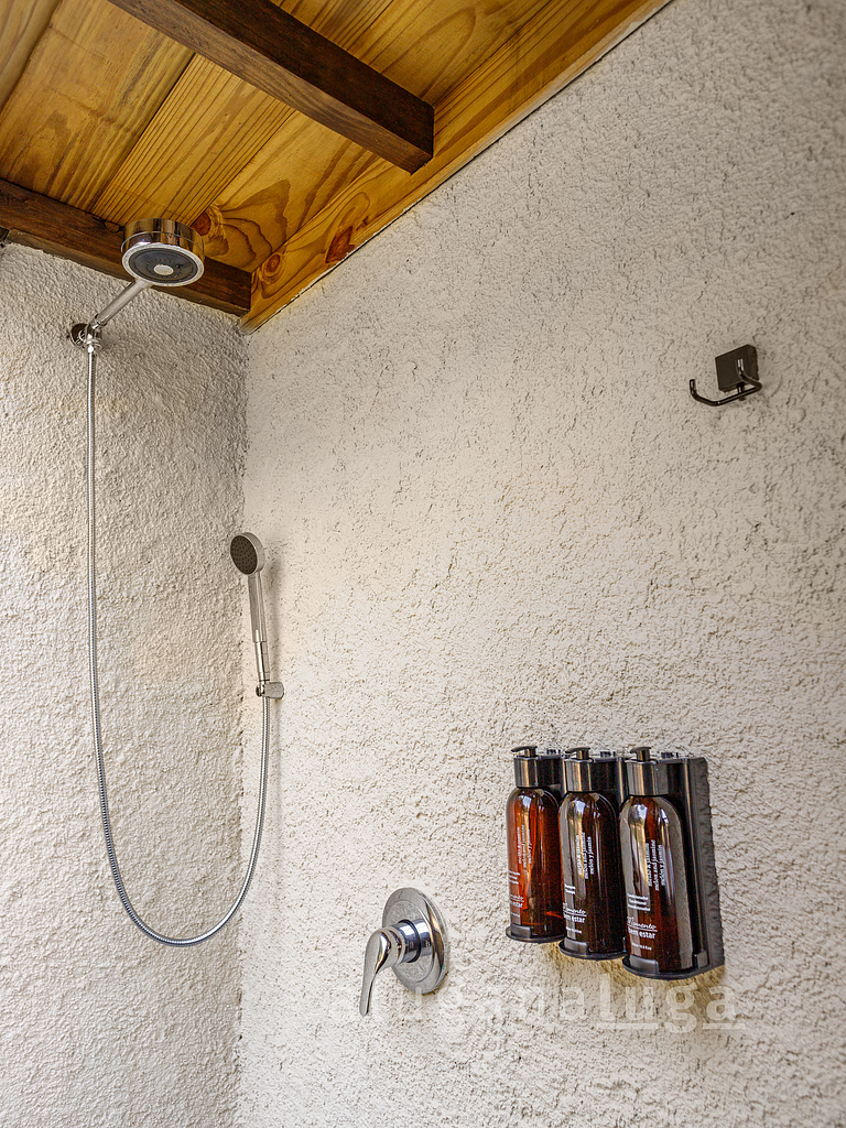 Alcantara Chalet - With Jacuzzi and View