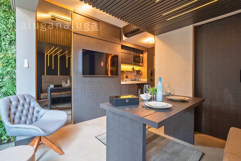 FreeOff Studio: Tech Oasis in São Paulo