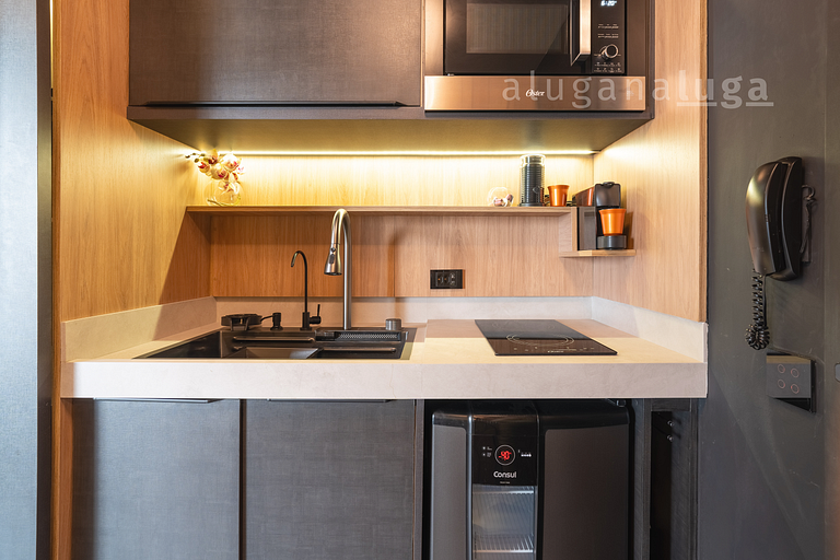 FreeOff Studio: Tech Oasis in São Paulo