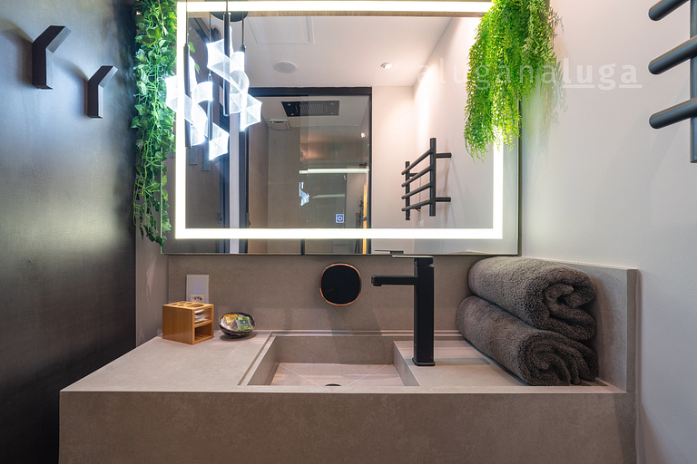 FreeOff Studio : Oasis Tech au Cœur de São Paulo