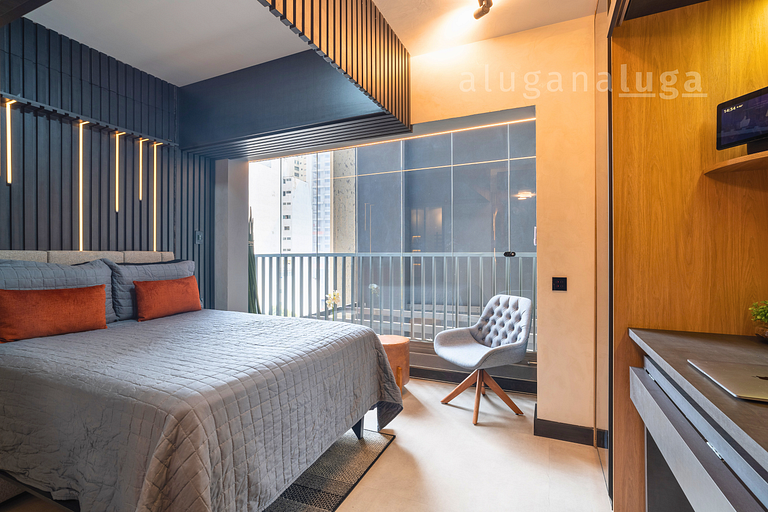 FreeOff Studio: Tech Oasis in São Paulo