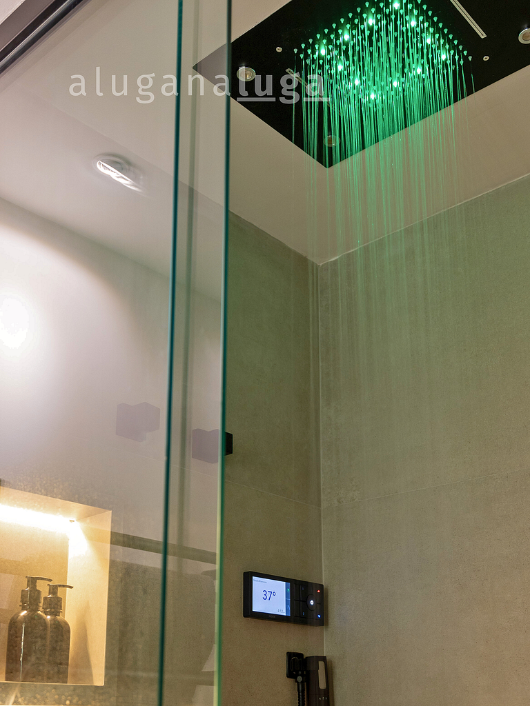 FreeOff Studio: Tech Oasis in São Paulo