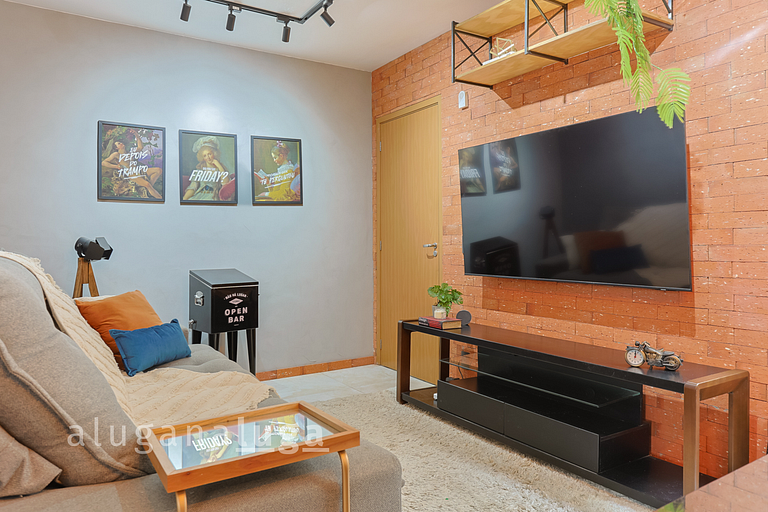 Quarto confortável em condomínio bem localizado